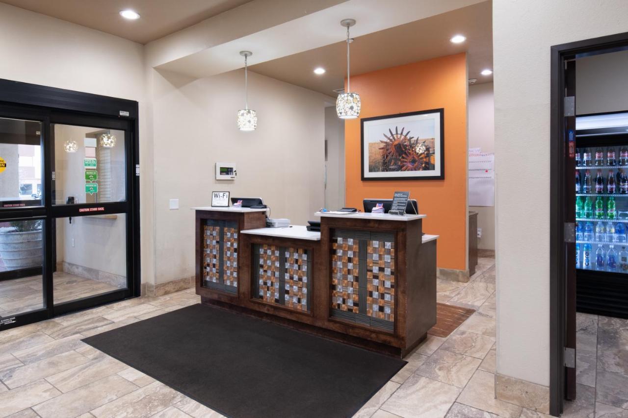Home Away Kitchen Suites Enid エクステリア 写真